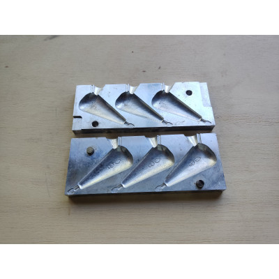 Molde plomo para pesca a fondo Pera 80 g. con giratorio