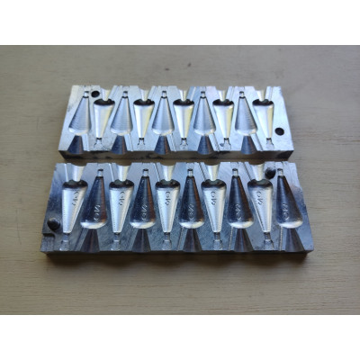 Molde plomo para pesca a fondo Pera 20 g. con giratorio